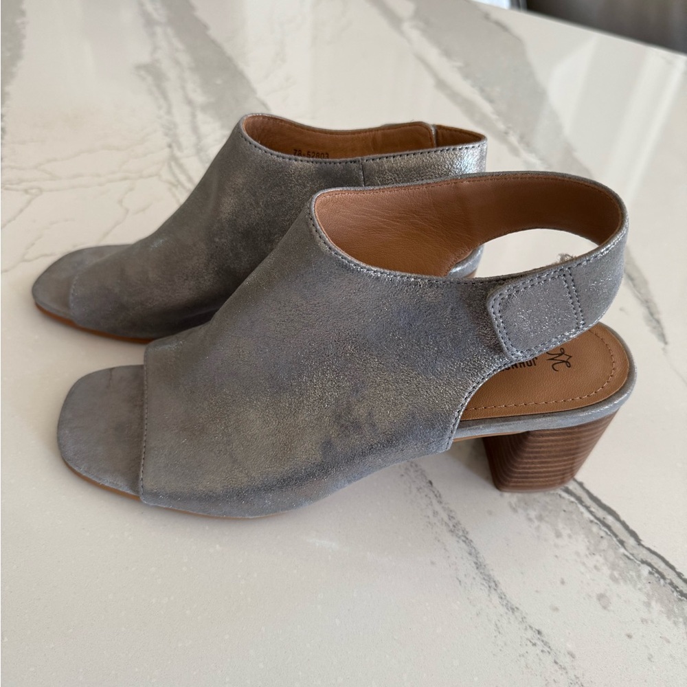 Johnston & Murphy Evelyn Open Toe Chunky Bootie in Metallic Silver/Pewter